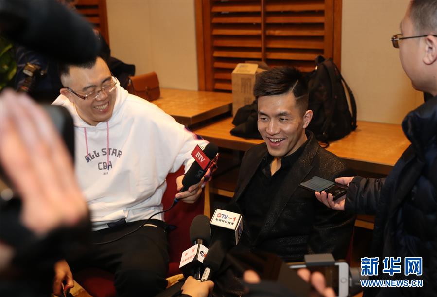 斯提供了在
