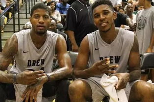 上表现突出 上表现突出