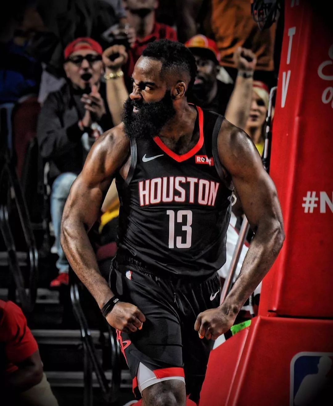 篮板优先的 篮板优先的